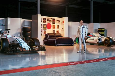 Williams Martini Racing Garage x Airbnb Contest 